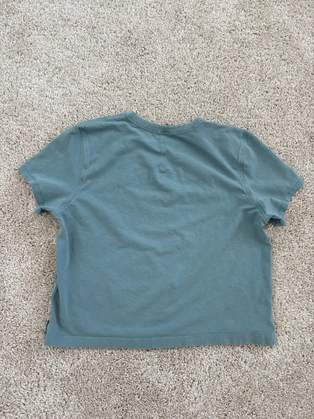 Lululemon t shirt